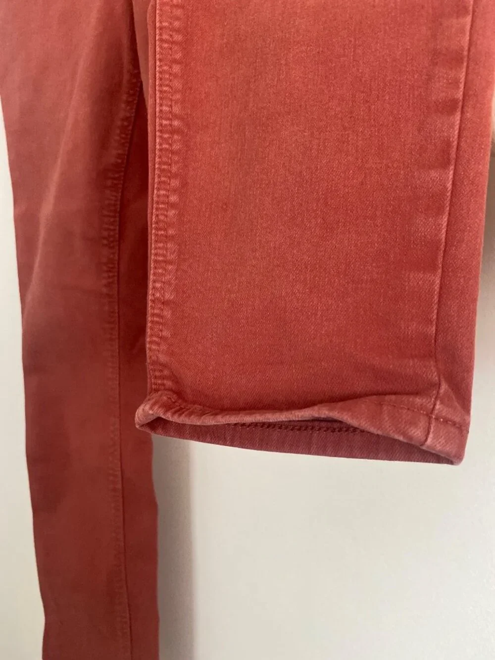 Old Navy Rockstar Mid-Rise Super Skinny Jeans Women's Size 14 Rust Red - Picture 2 of 6